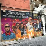 Mia Nápoly